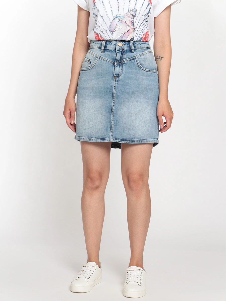 Джинсовая мини-юбка в винтажном стиле